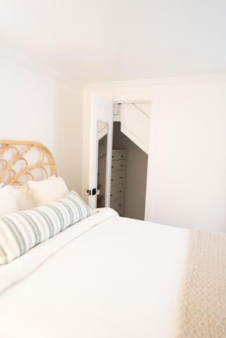 Oaklore: Your Sonoma Storybook Retreat: Three Miles To Sonoma Square Ngoại thất bức ảnh