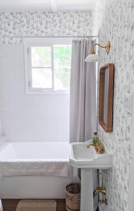 Oaklore: Your Sonoma Storybook Retreat: Three Miles To Sonoma Square Ngoại thất bức ảnh